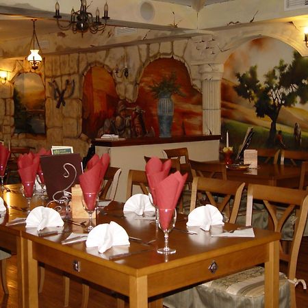 Hotel Don Quijote Középkori Panzio és Étterem Lenti Esterno foto